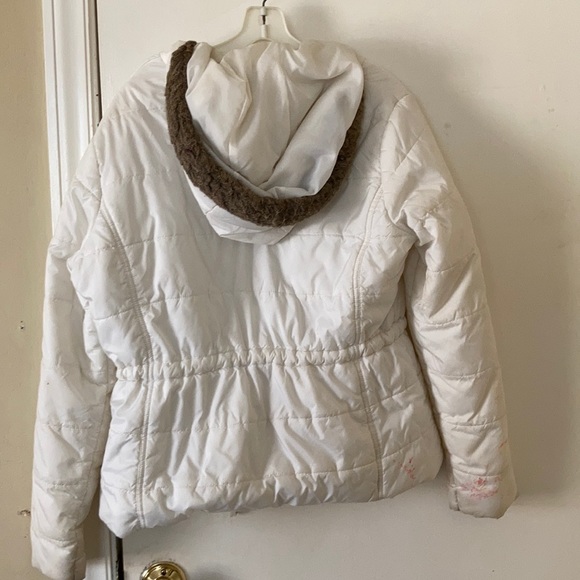 A white winter jacket - Picture 2 of 2